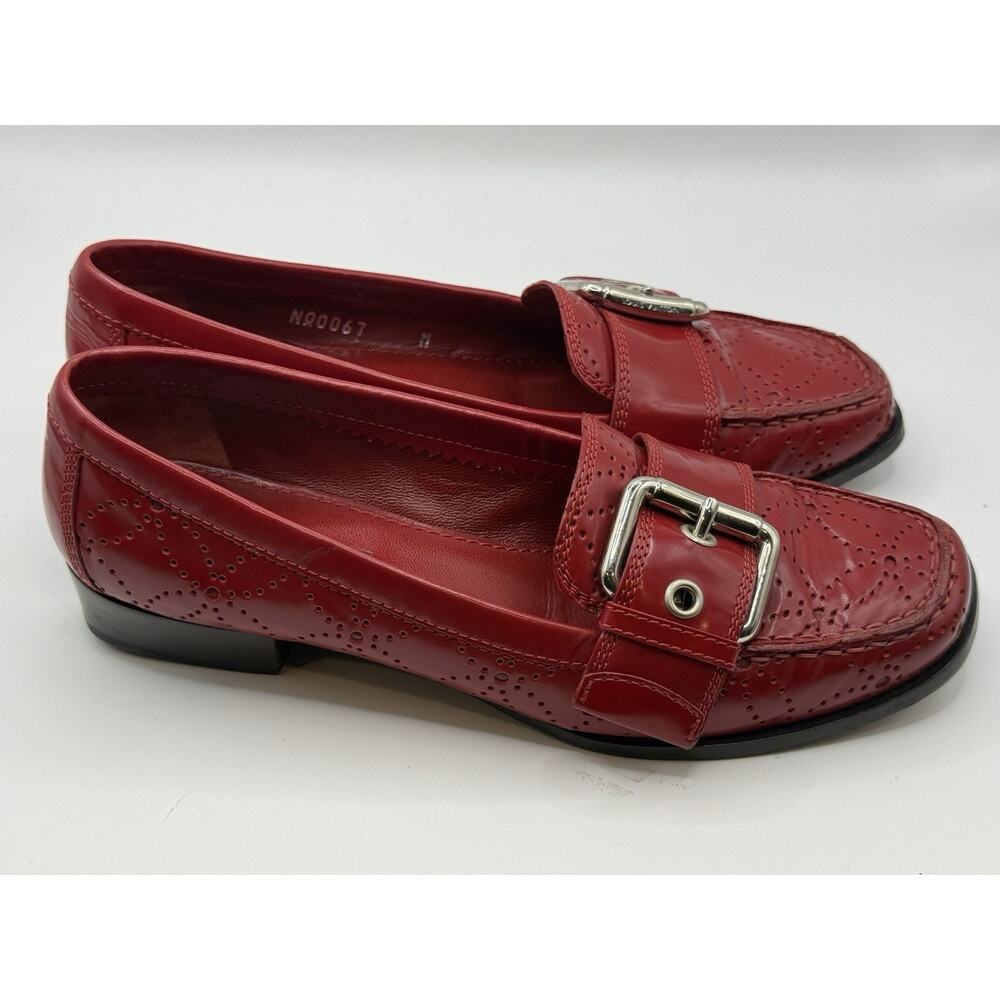Louis Vuitton Women's Red Leather Flats With Front Buckle Sz 34 US 4